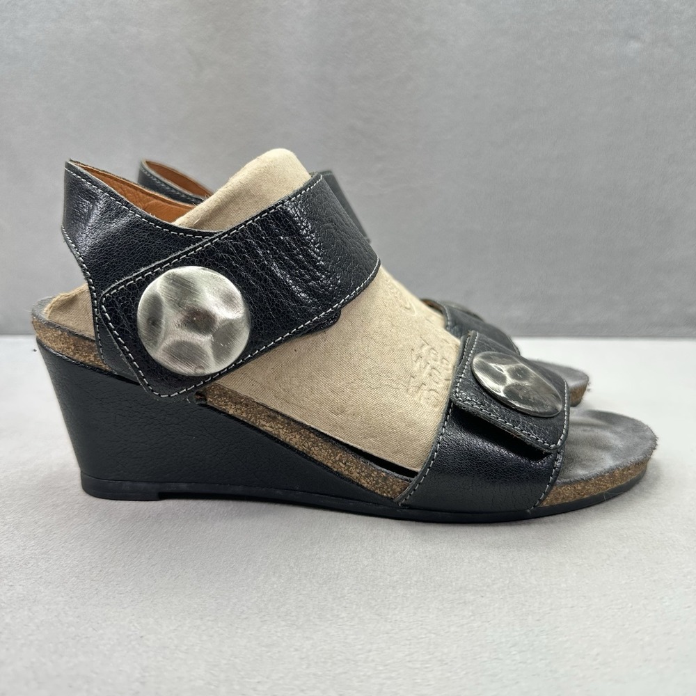 Womens Size 6.5 / 37 TAOS Carousel 2 Sandals Black Leather High Heel Ankle Strap